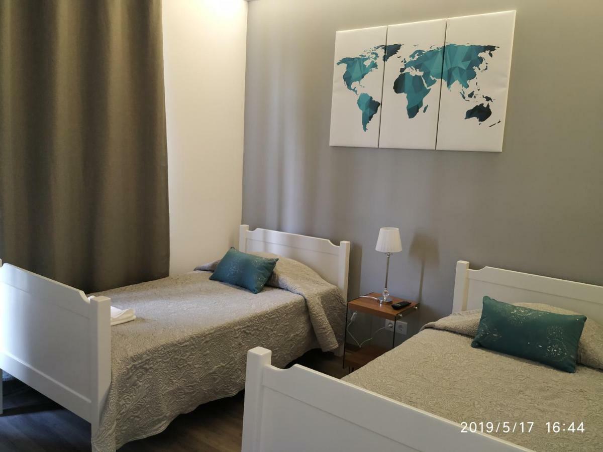 英雄港 以萨亚斯旅馆酒店 外观 照片